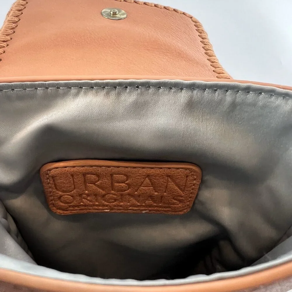 NWT Urban Originals Vegan Love Fest Crochet Crossbody Purse - Picture 8 of 16